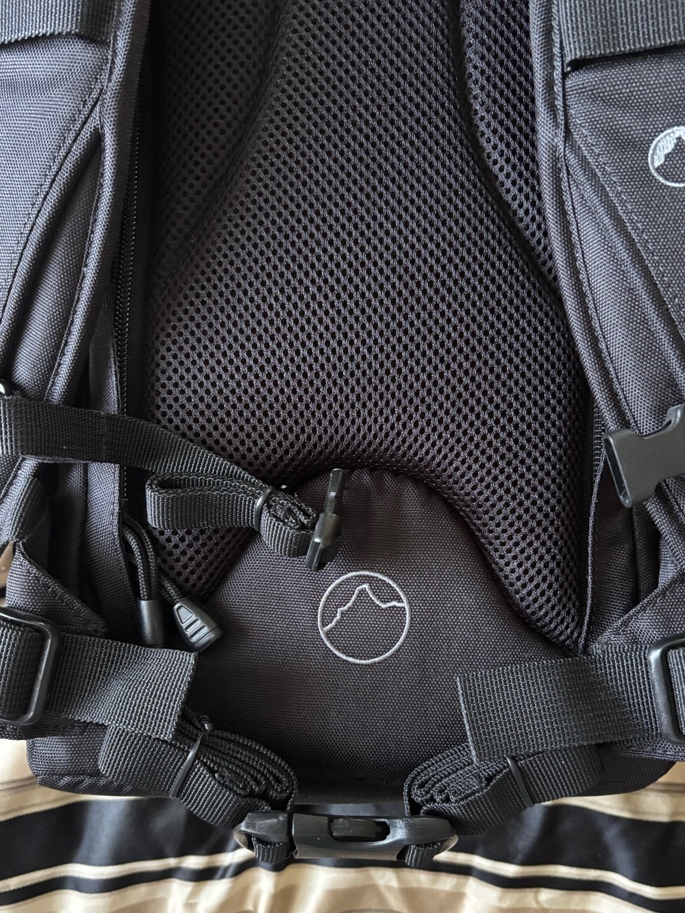 Lowepro Camera Backpack - Picture 6 of 15